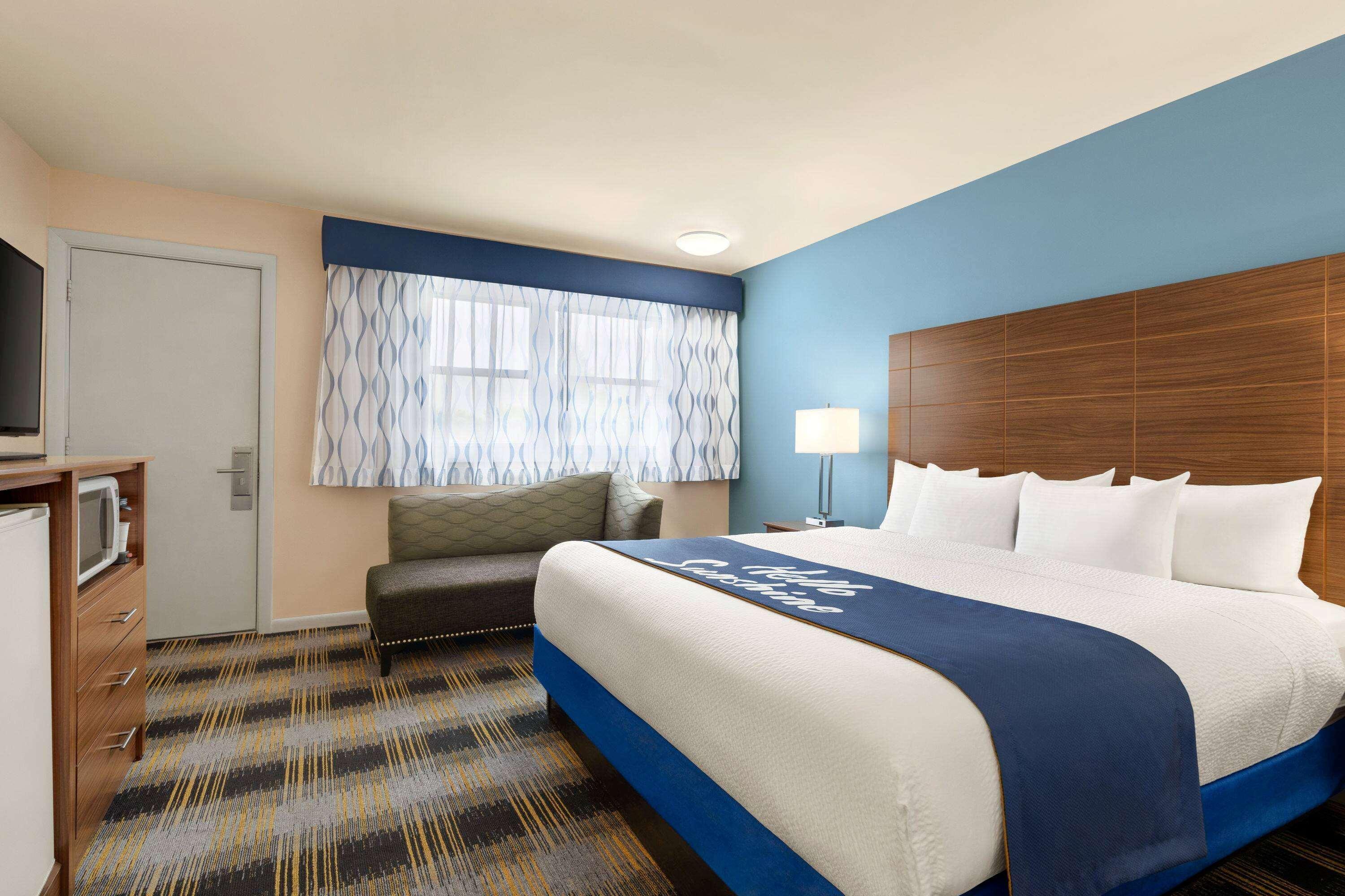 Days Inn By Wyndham Middletown/Newport Area Exterior foto