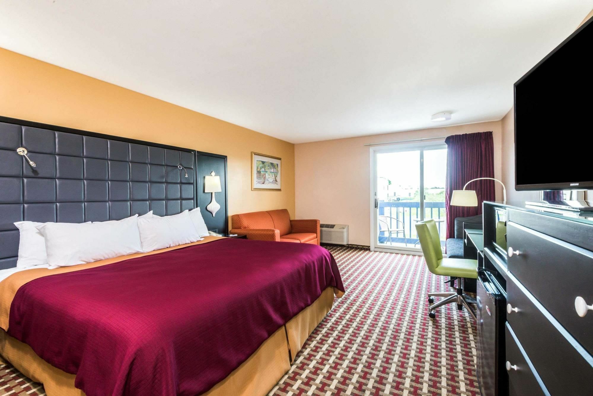 Days Inn By Wyndham Middletown/Newport Area Exterior foto