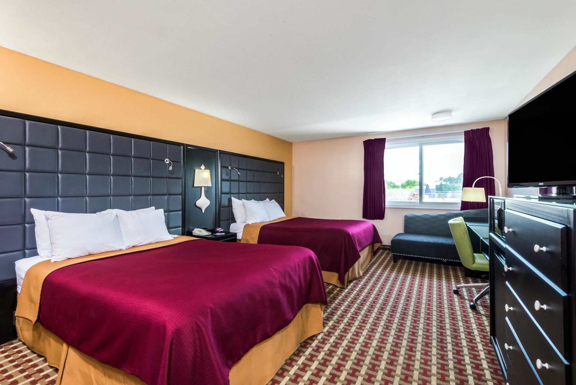 Days Inn By Wyndham Middletown/Newport Area Exterior foto